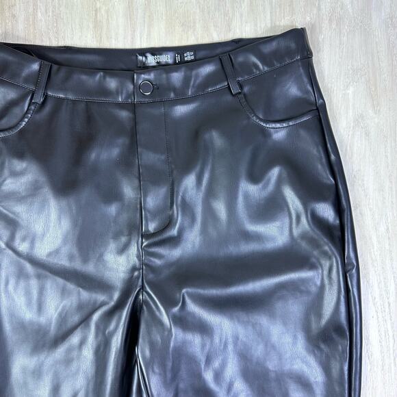 NWT Missguided Black Faux Leather Slim Leg High Rise Trousers Pants Size 12 - Picture 3 of 15